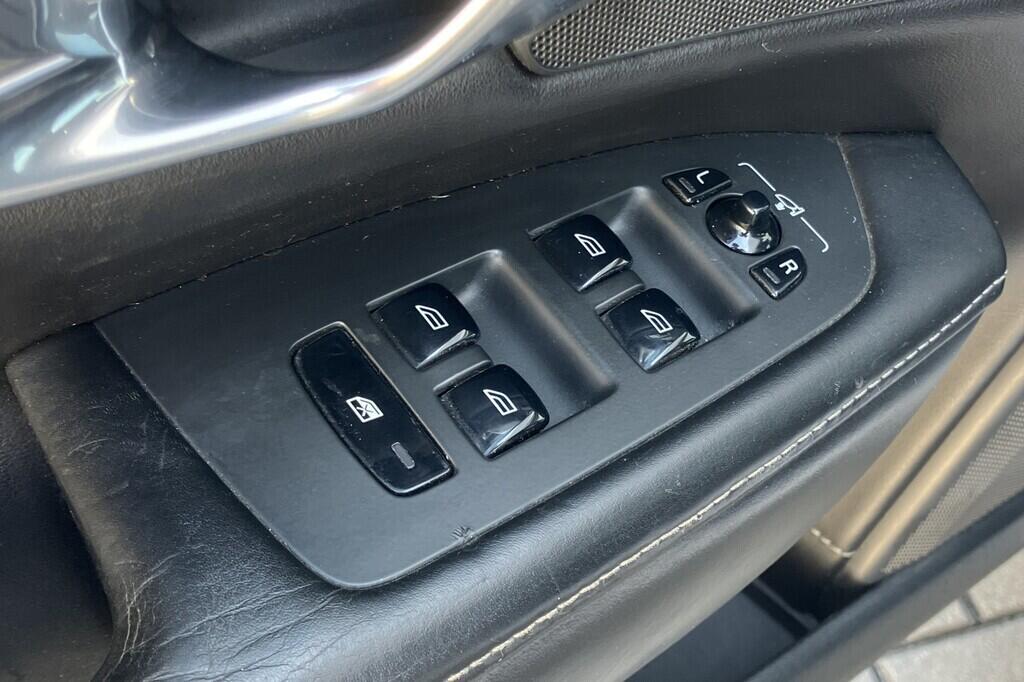 O119V06693_22.webp_V90 Cross Country 2.0  173 kW automat, DPH