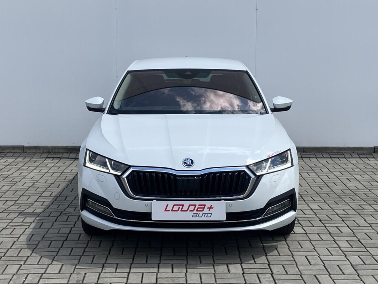 O119V06721_13.webp_OCTAVIA Style 2.0  110 kW automat, DPH