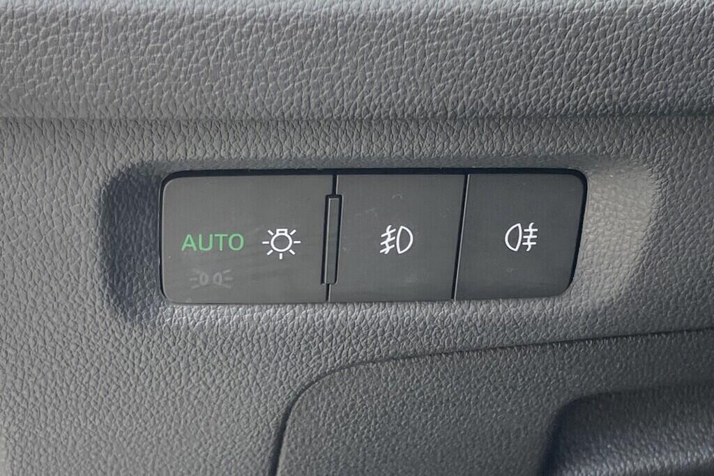 O119V06721_23.webp_OCTAVIA Style 2.0  110 kW automat, DPH
