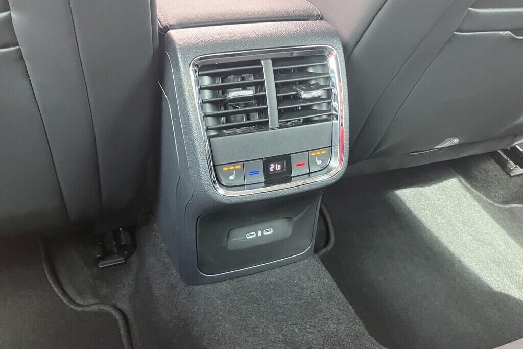 O119V06721_35.webp_OCTAVIA Style 2.0  110 kW automat, DPH