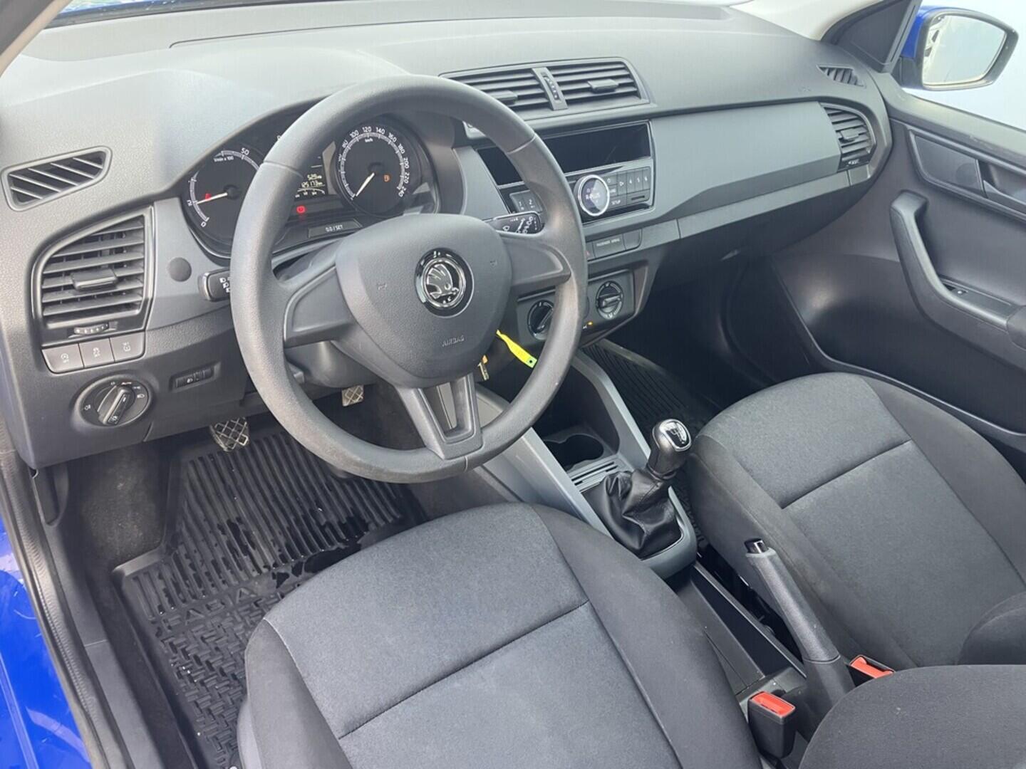 O119V06737_19.webp_FABIA Active 1.0 TSI 70 kW manuál, DPH