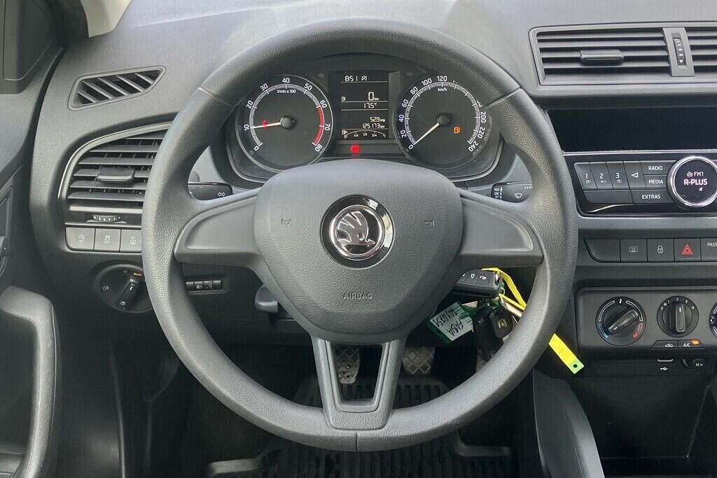 O119V06737_23.webp_FABIA Active 1.0 TSI 70 kW manuál, DPH