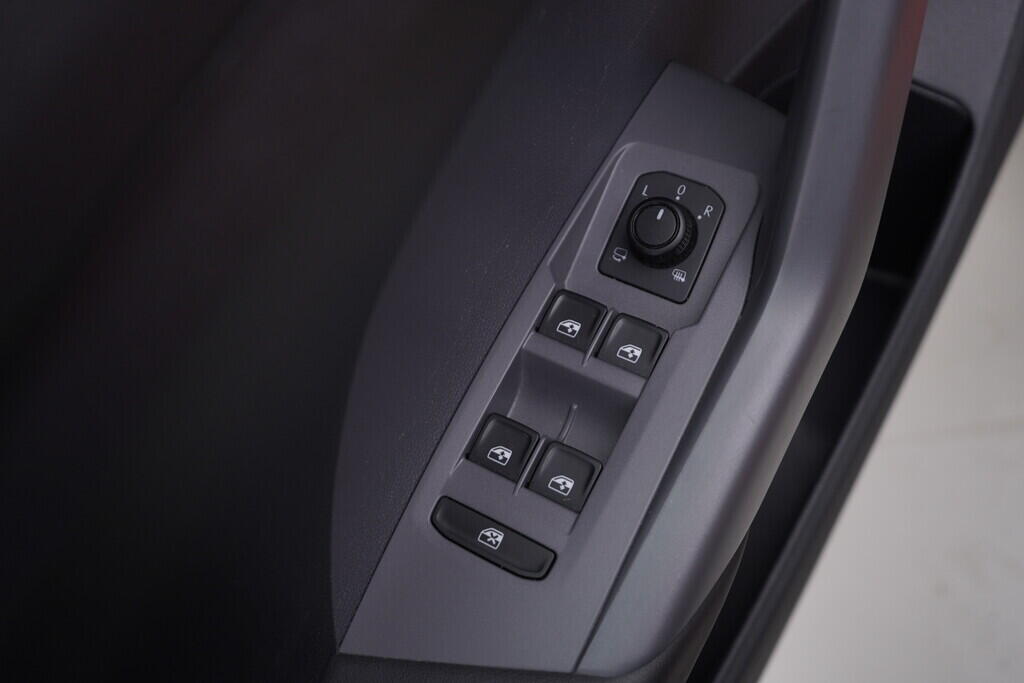 O119V06746_20.webp_T-CROSS Style 1.0 TSI 85 kW manuál