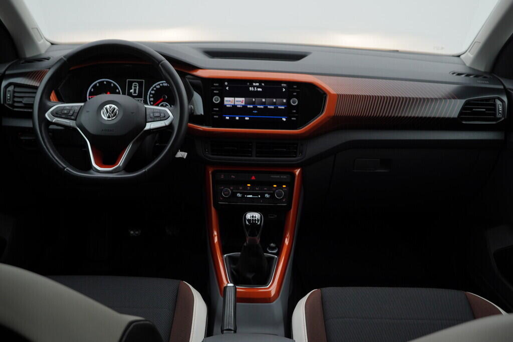 O119V06746_27.webp_T-CROSS Style 1.0 TSI 85 kW manuál