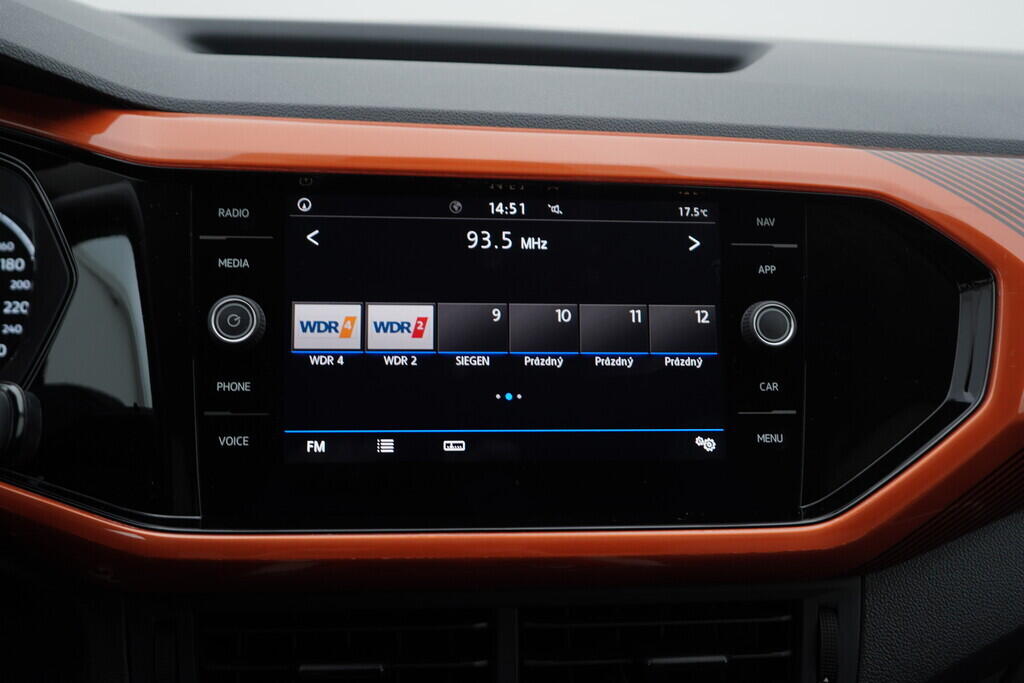 O119V06746_28.webp_T-CROSS Style 1.0 TSI 85 kW manuál