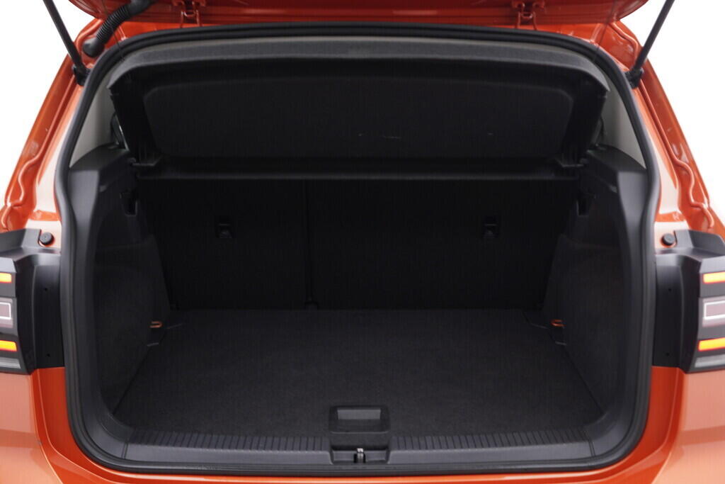 O119V06746_35.webp_T-CROSS Style 1.0 TSI 85 kW manuál