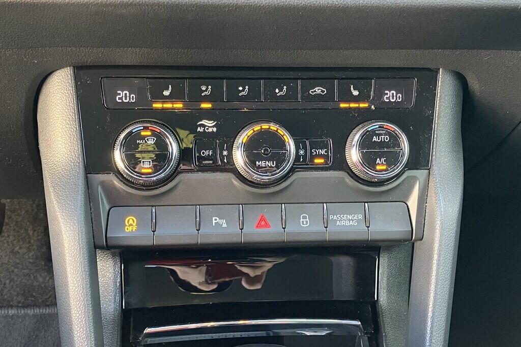 O119V06750_32.webp_KAROQ Style 1.5 TSI 110 kW automat, DPH