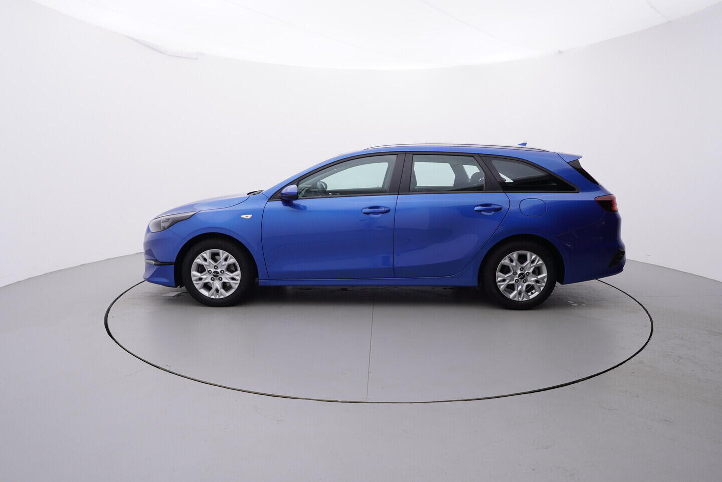 O119V06754_11.webp_CEED Fresh 1.5  118 kW manuál, DPH