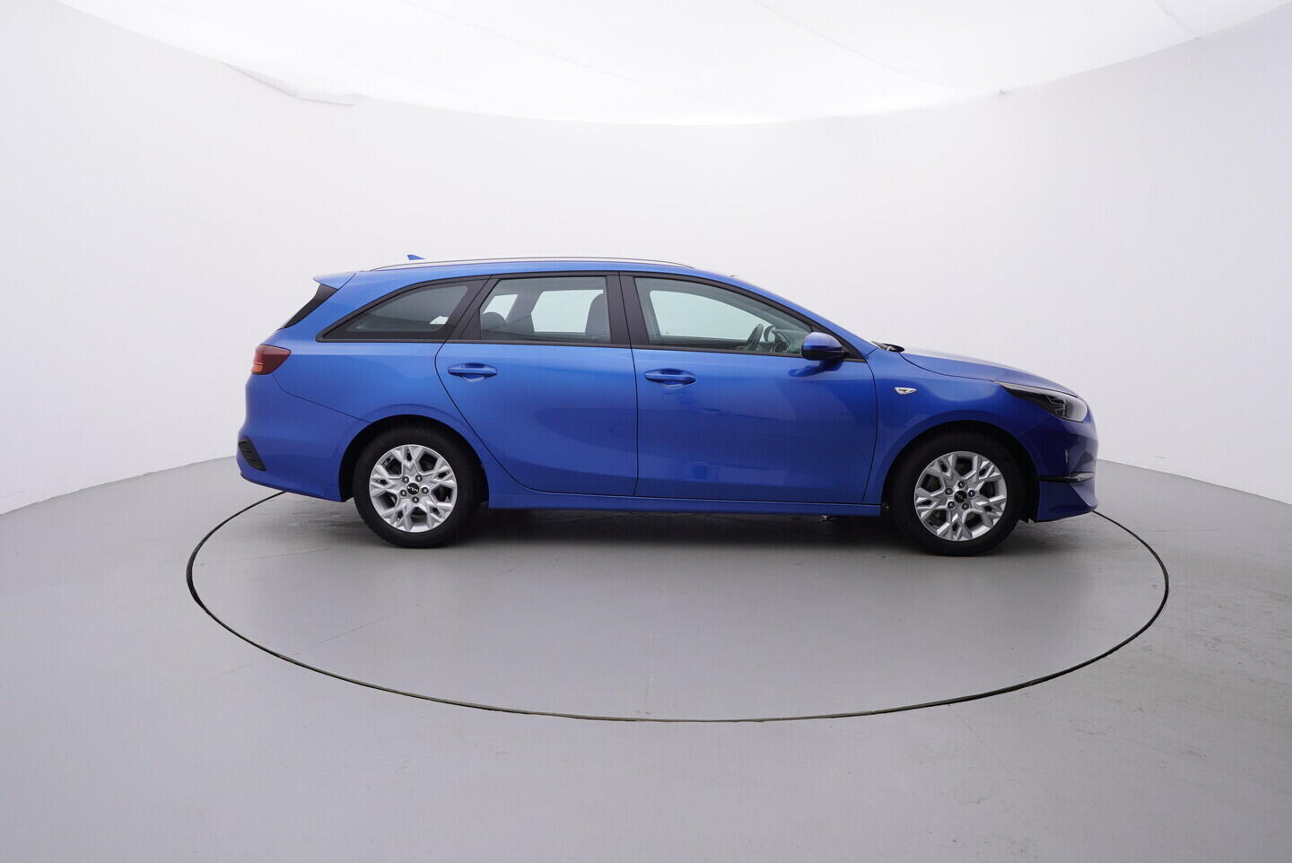 O119V06754_15.webp_CEED Fresh 1.5  118 kW manuál, DPH