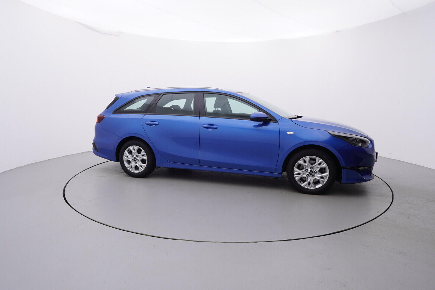 O119V06754_17.webp_CEED Fresh 1.5  118 kW manuál, DPH