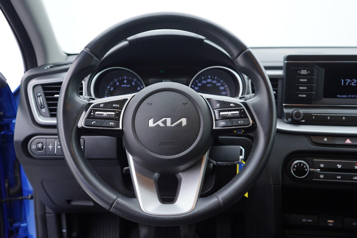 O119V06754_26.webp_CEED Fresh 1.5  118 kW manuál, DPH