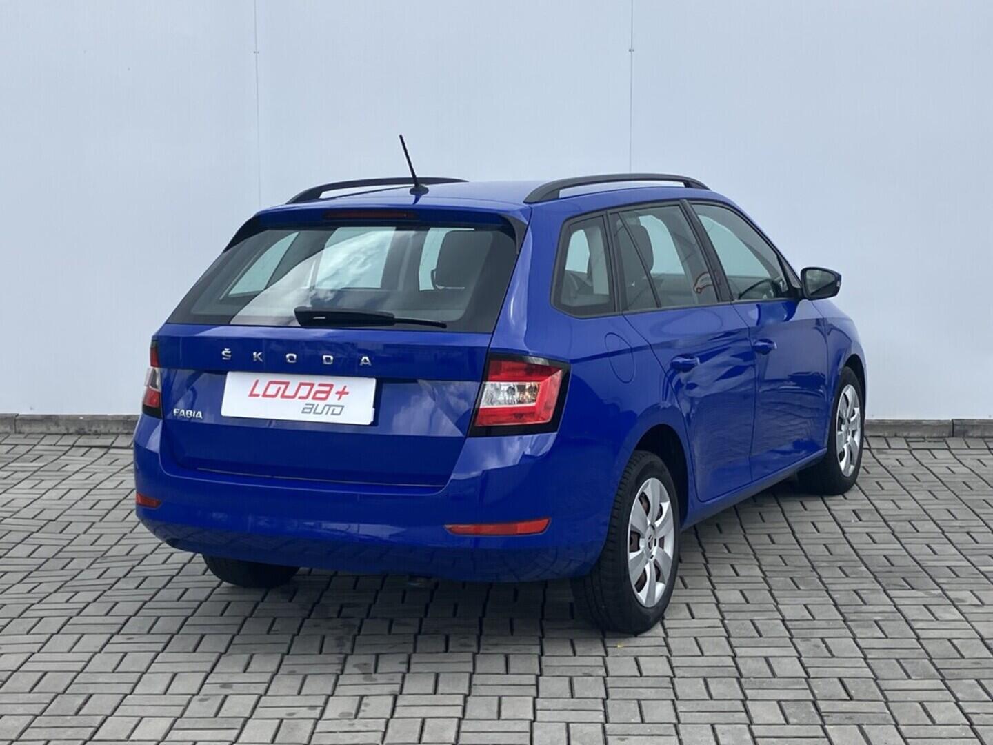 O119V06755_11.webp_FABIA Active 1.0 TSI 70 kW manuál, DPH