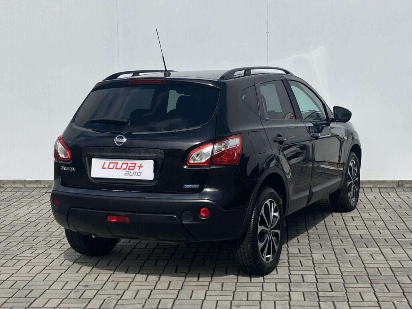 O119V06760_11.webp_QASHQAI  1.6  96 kW manuál
