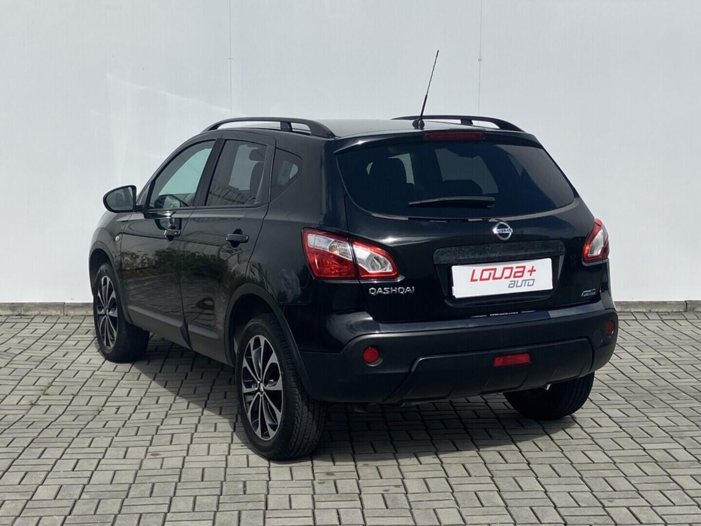 O119V06760_15.webp_QASHQAI  1.6  96 kW manuál