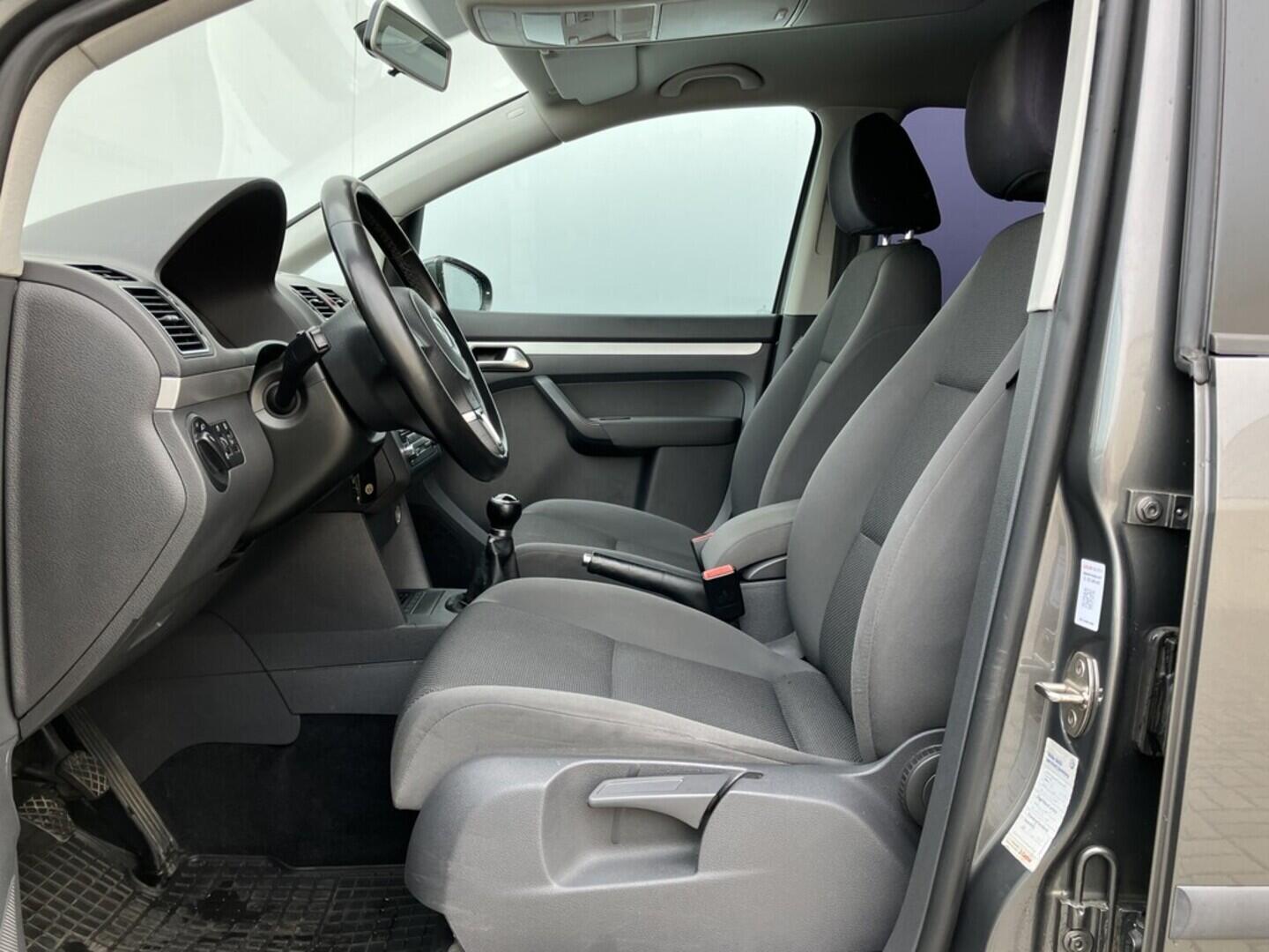 O119V06762_20.webp_TOURAN  1.6 TDI 77 kW manuál