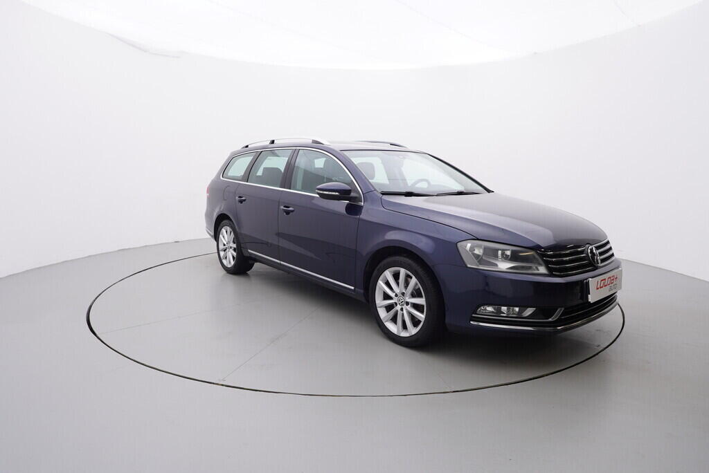 O119V06763_16.webp_PASSAT Highline 2.0 TDI 103 kW manuál