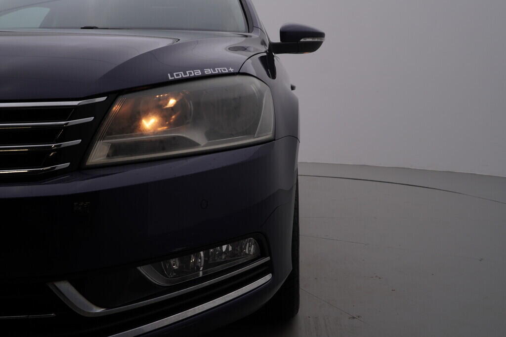 O119V06763_44.webp_PASSAT Highline 2.0 TDI 103 kW manuál
