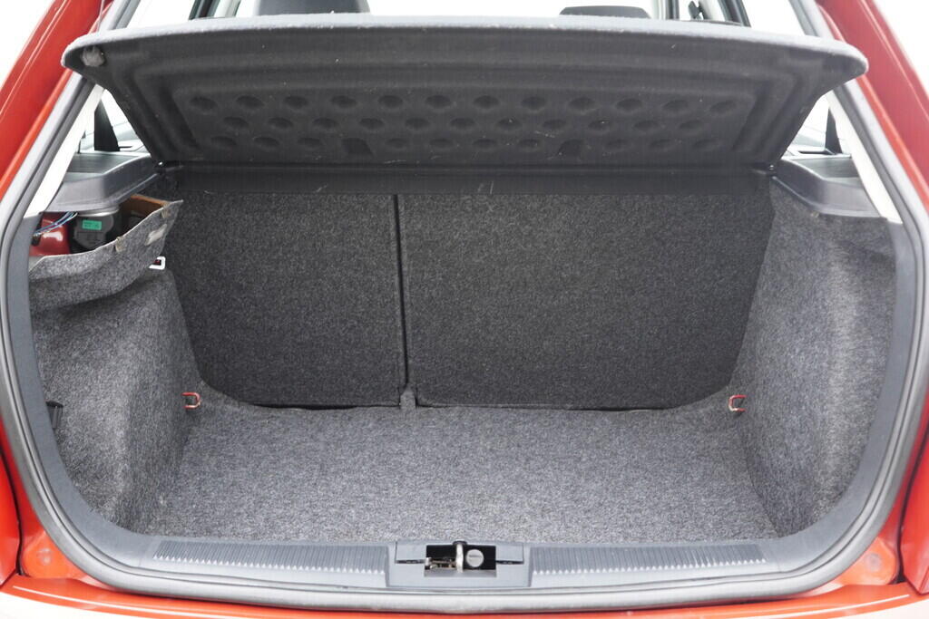 O119V06773_33.webp_FABIA Classic 1.4 MPI 44 kW manuál