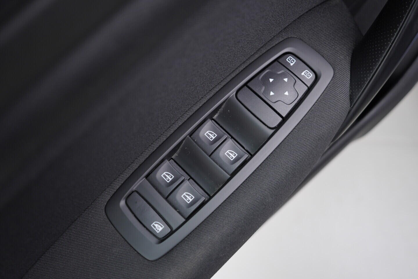 O119V06782_20.webp_MÉGANE Limited 1.3 TCe 103 kW automat, DPH