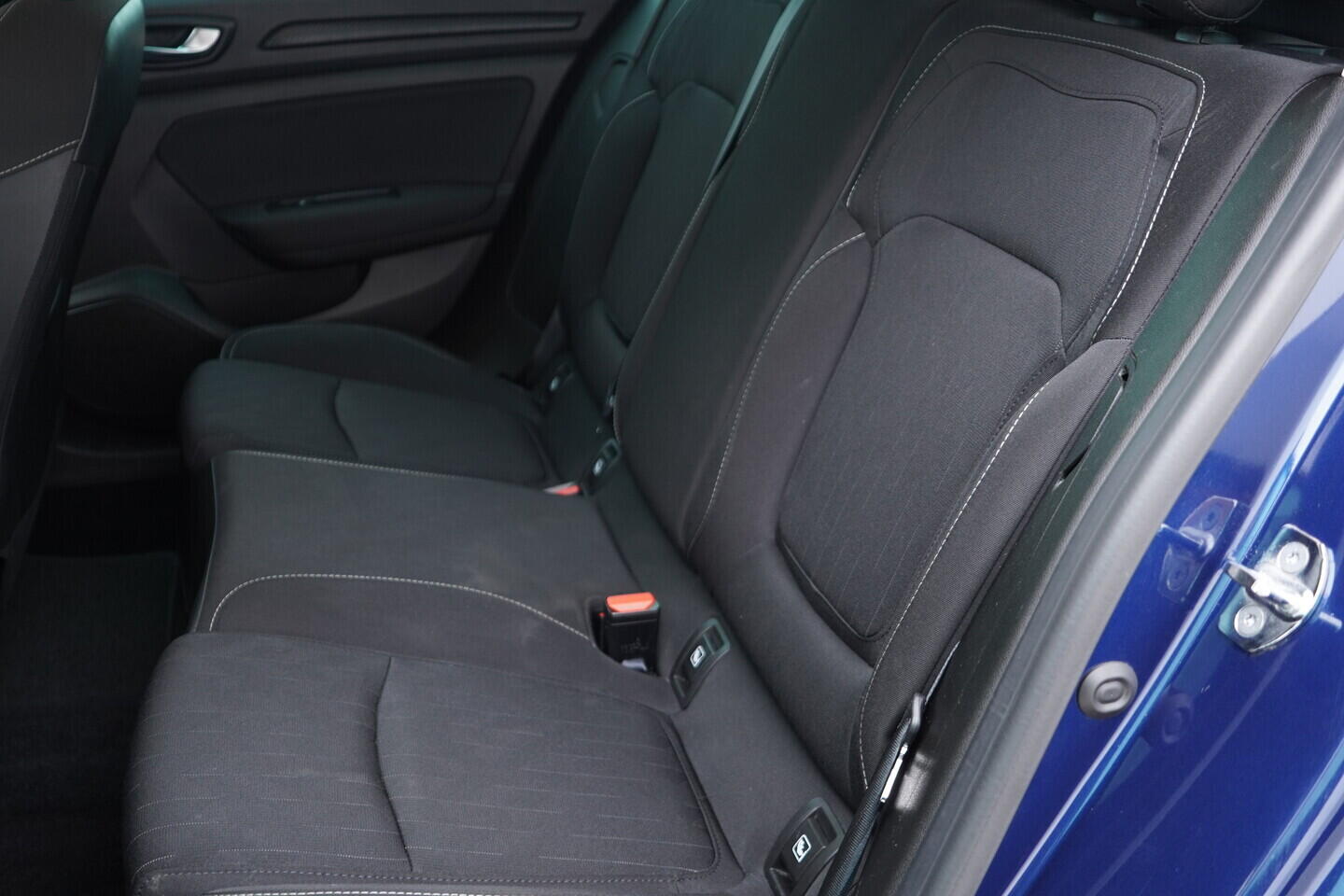 O119V06782_29.webp_MÉGANE Limited 1.3 TCe 103 kW automat, DPH