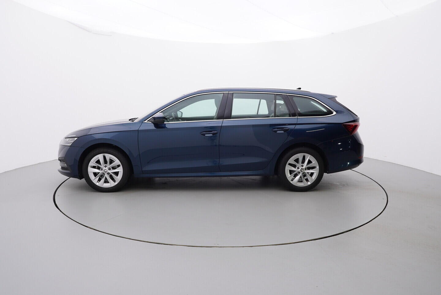 O119V06785_11.webp_OCTAVIA Style 2.0 TDI 110 kW automat, DPH