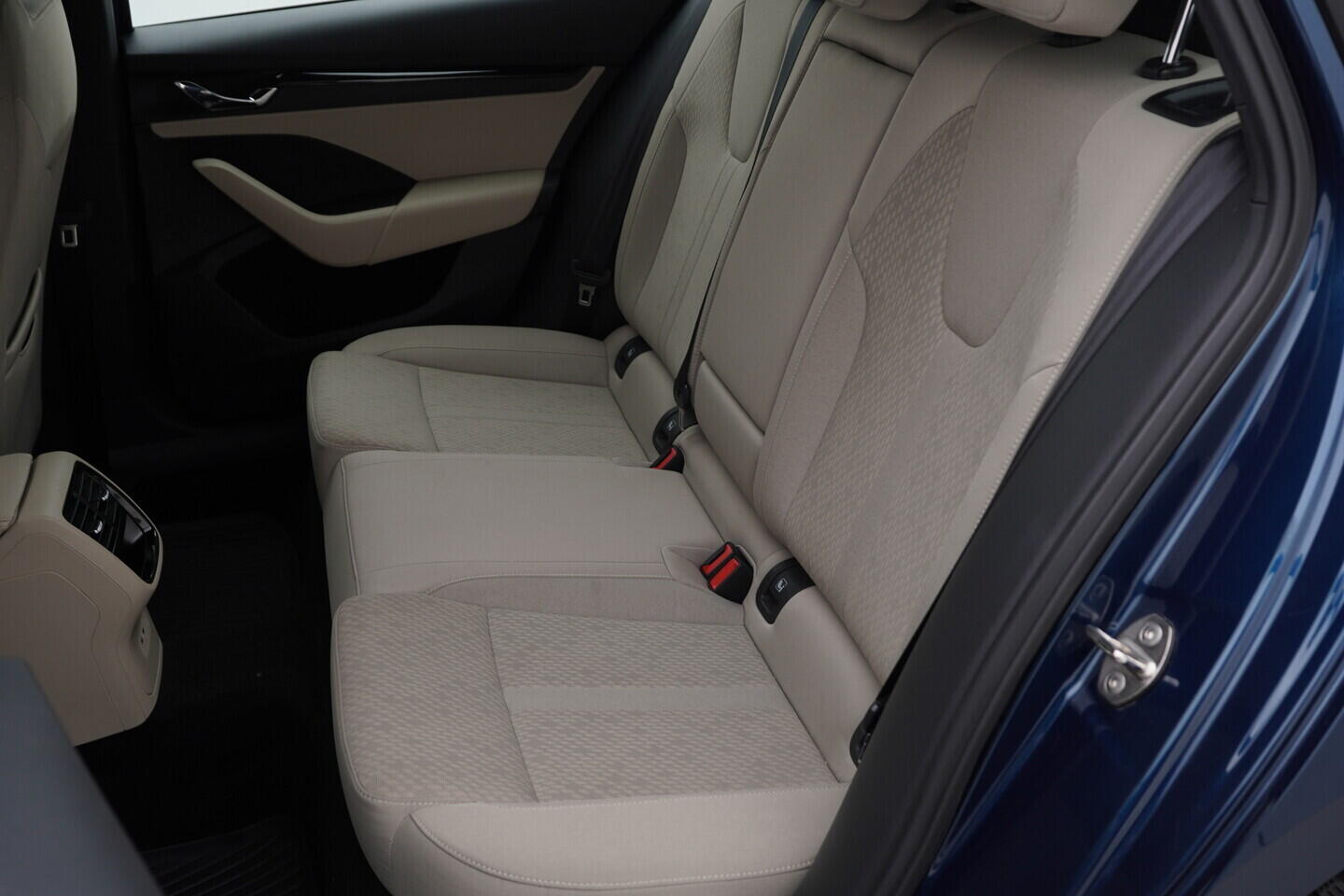 O119V06785_38.webp_OCTAVIA Style 2.0 TDI 110 kW automat, DPH