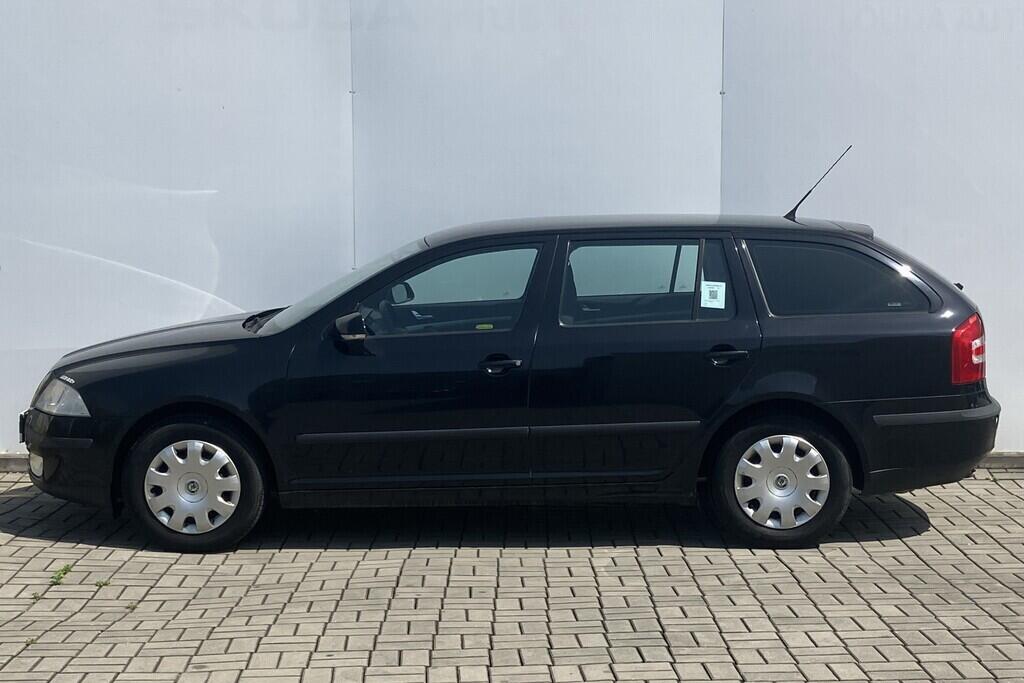 O119V06796_12.webp_OCTAVIA Ambiente 1.9 TDI 77 kW manuál, DPH