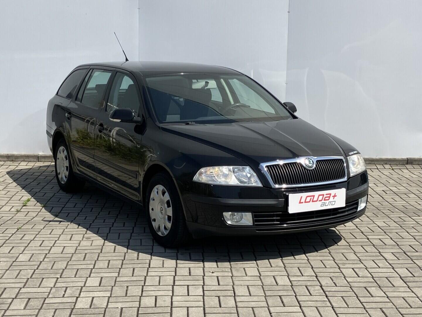 O119V06796_14.webp_OCTAVIA Ambiente 1.9 TDI 77 kW manuál, DPH