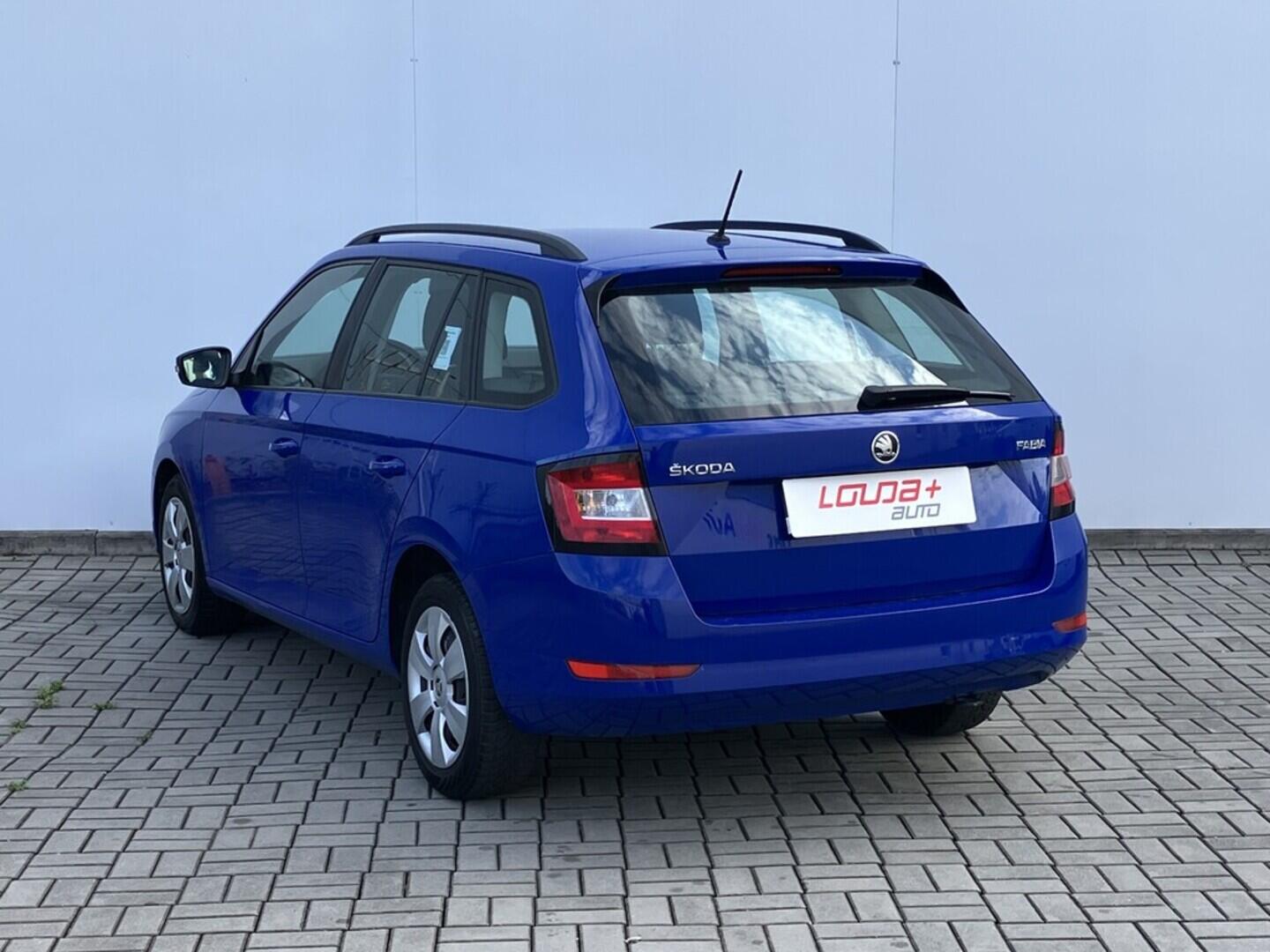 O119V06803_15.webp_FABIA Active 1.0 TSI 70 kW manuál, DPH