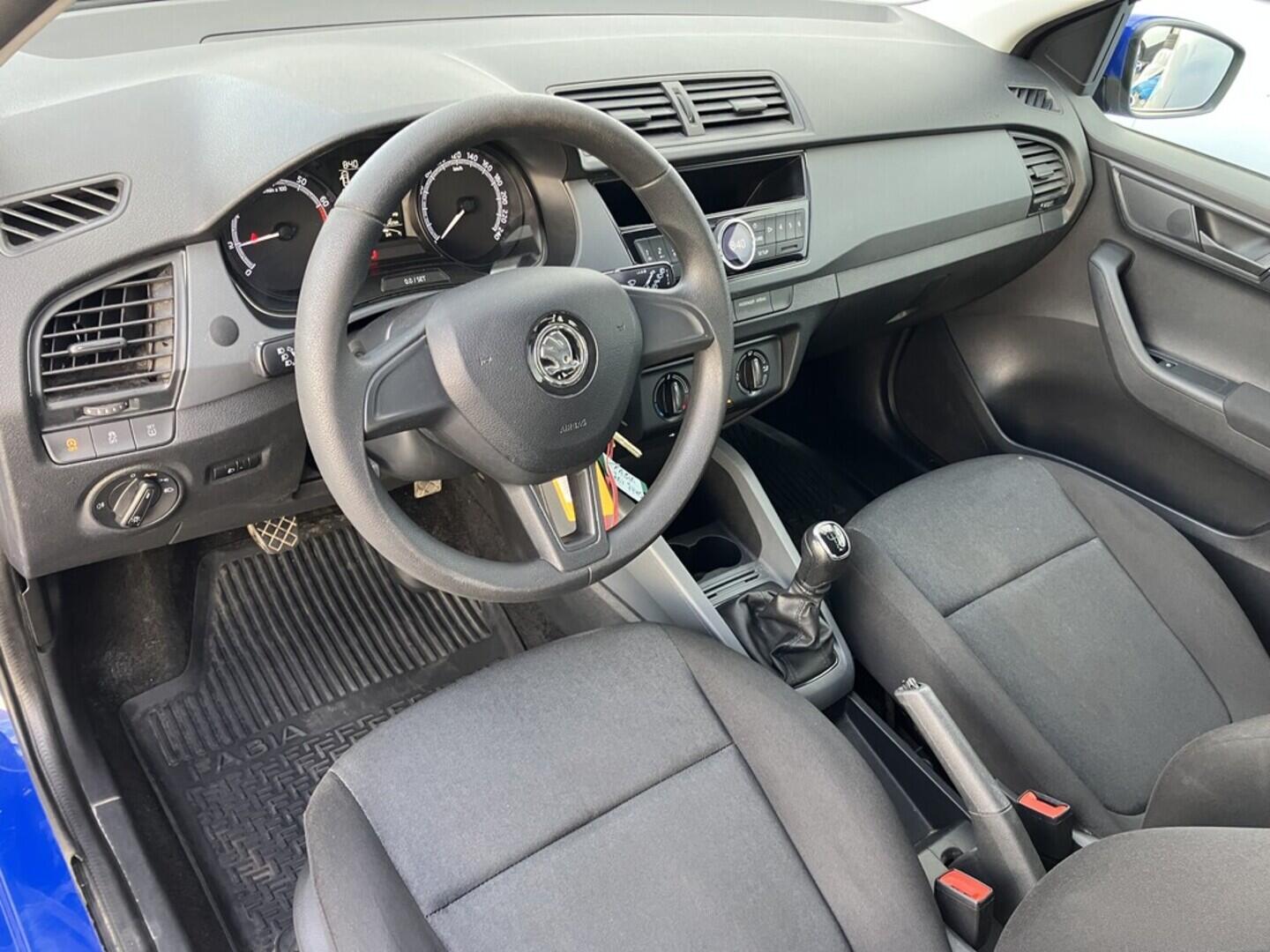 O119V06803_19.webp_FABIA Active 1.0 TSI 70 kW manuál, DPH