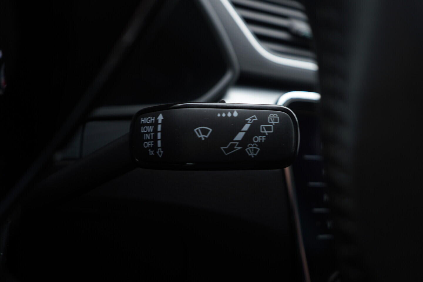 O119V06808_24.webp_SUPERB Bussines 2.0 TDI 110 kW automat, DPH