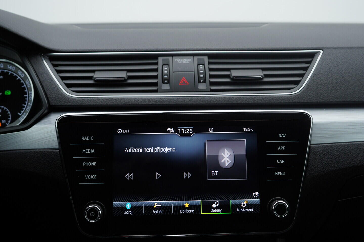 O119V06808_29.webp_SUPERB Bussines 2.0 TDI 110 kW automat, DPH