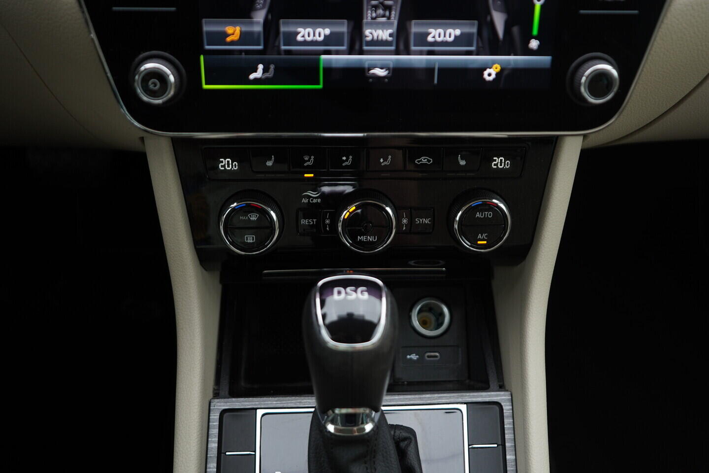 O119V06810_36.webp_SUPERB Style 2.0 TDI 110 kW automat, DPH