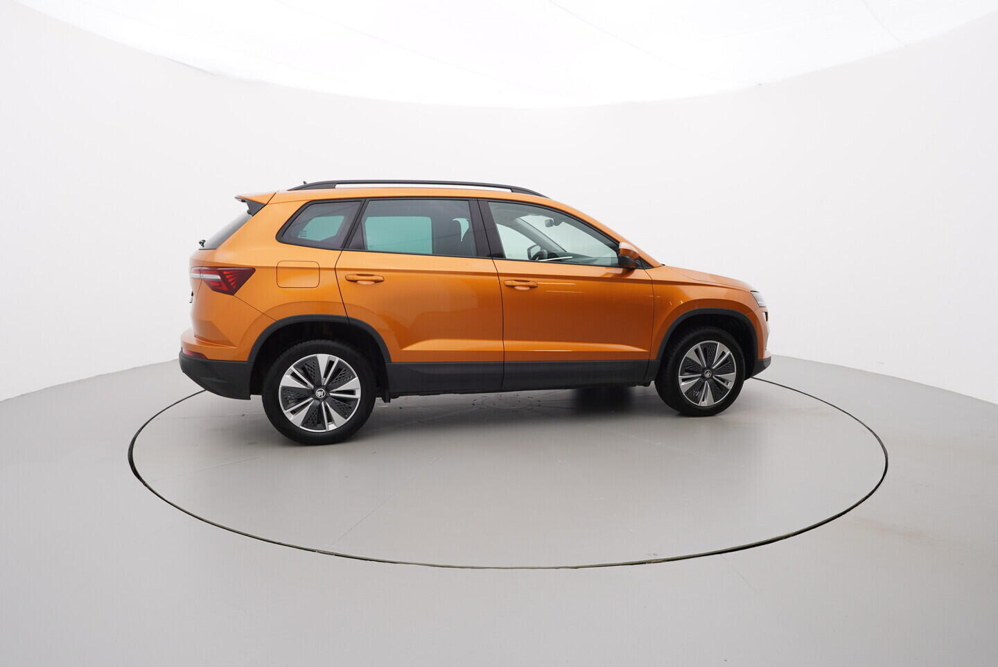 O119V06812_15.webp_KAROQ Style 1.0 TSI 81 kW manuál