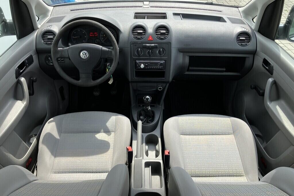 O119V06815_18.webp_CADDY Life 1.9 TDI 55 kW manuál