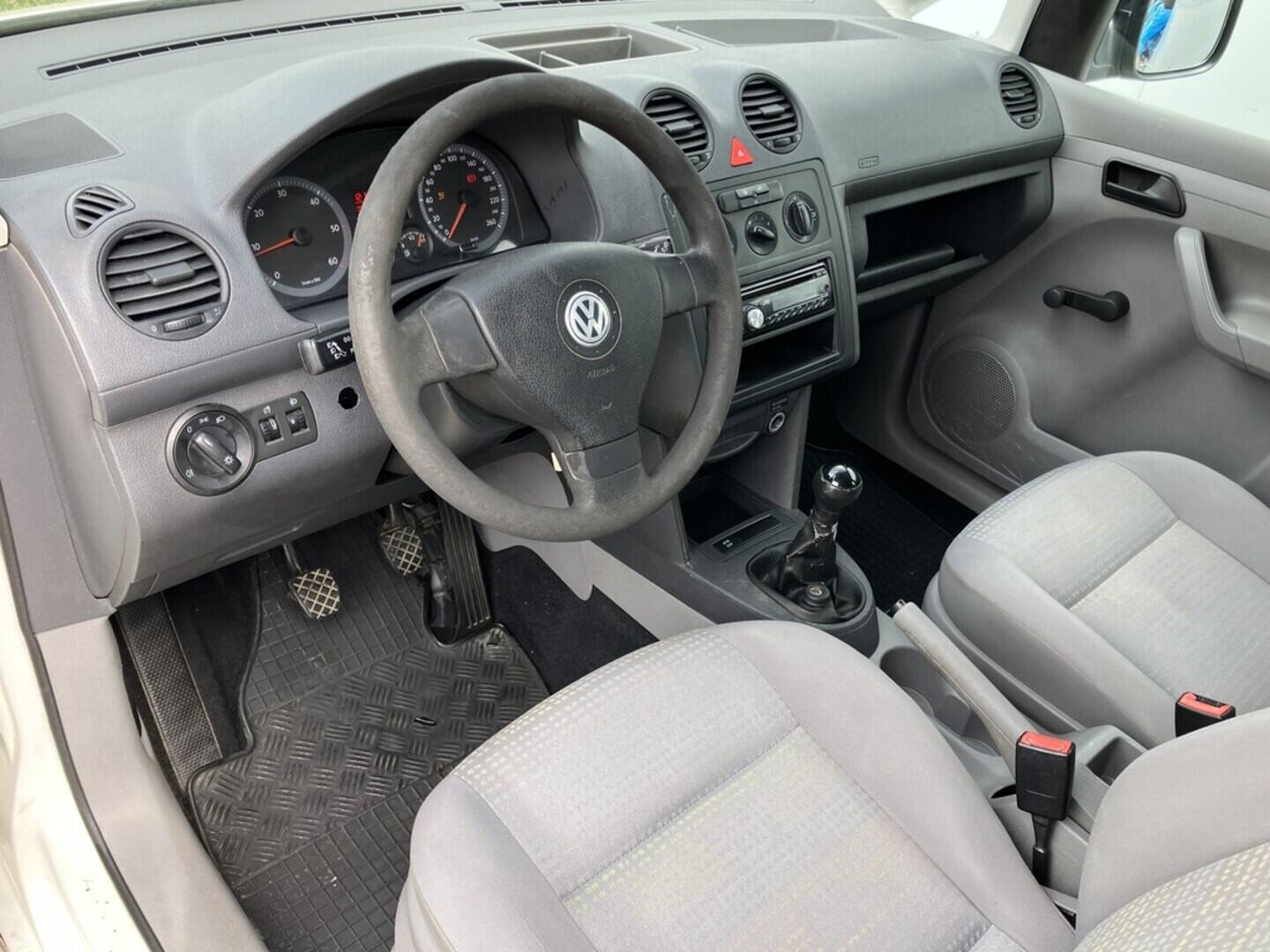 O119V06815_19.webp_CADDY Life 1.9 TDI 55 kW manuál