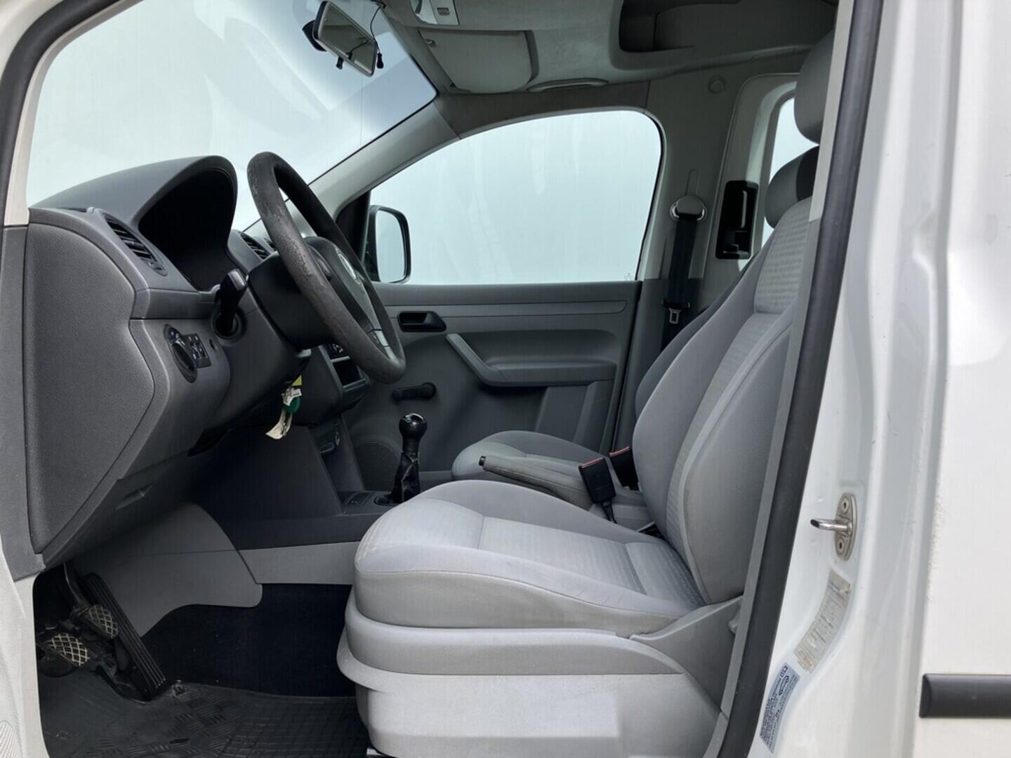 O119V06815_20.webp_CADDY Life 1.9 TDI 55 kW manuál