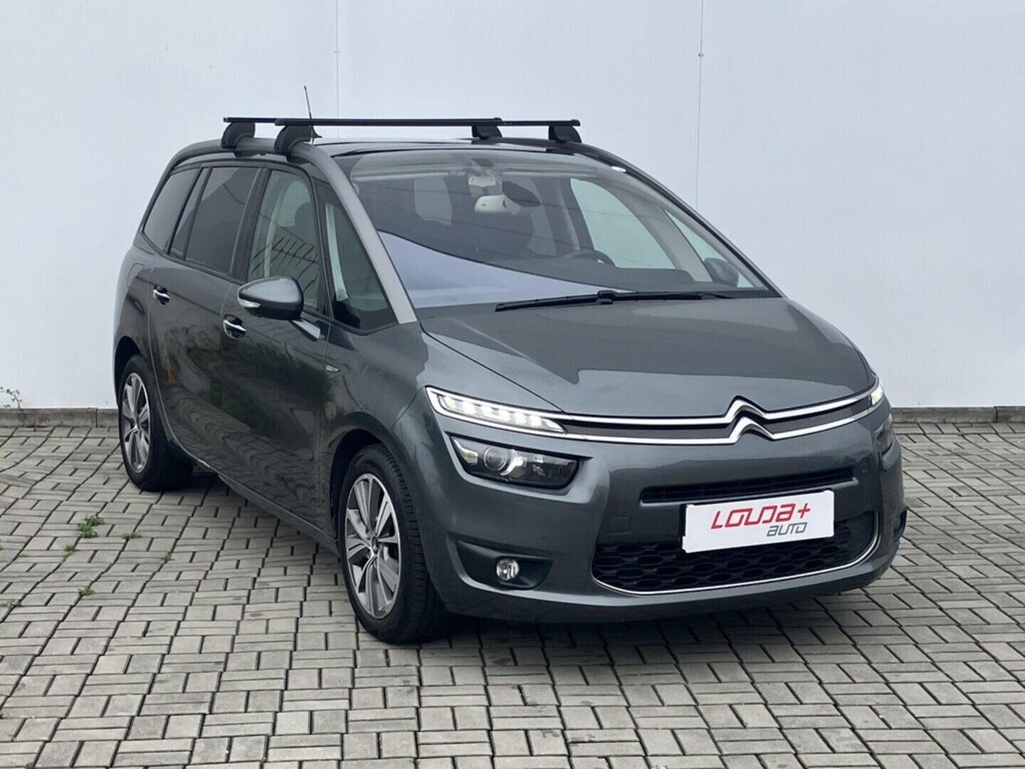 O119V06817_14.webp_C4 PICASSO Exclusive 2.0  110 kW manuál
