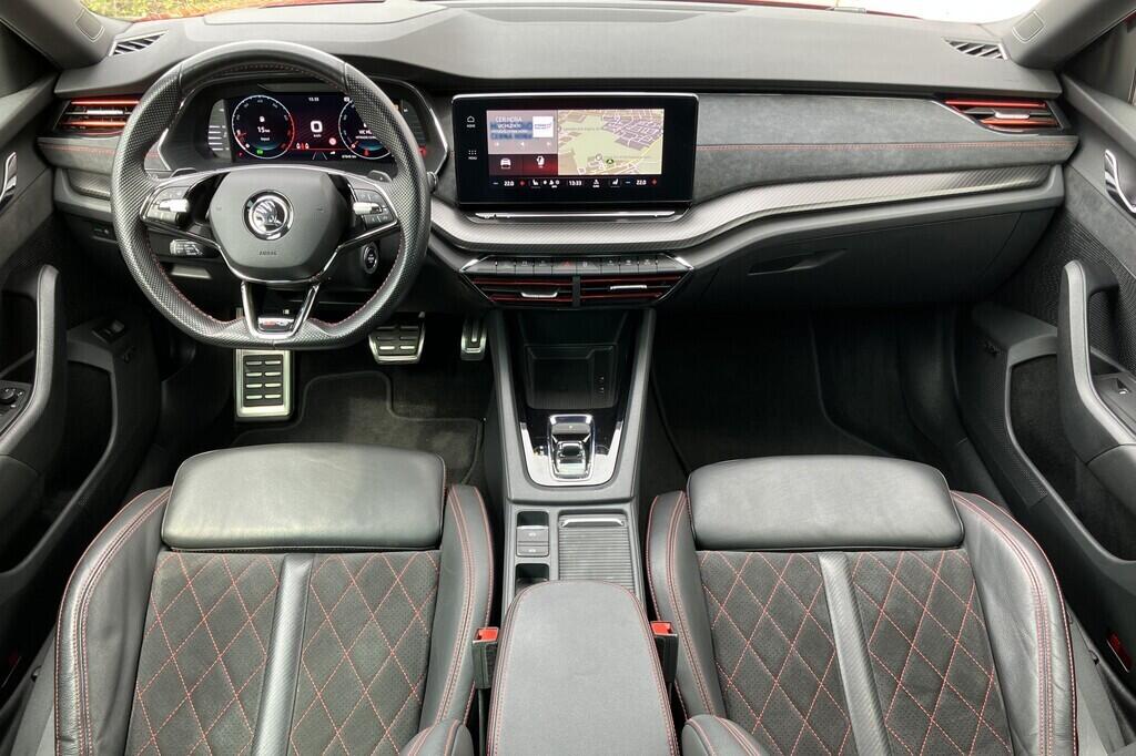 O119V06818_18.webp_OCTAVIA RS 2.0 TSI 180 kW automat