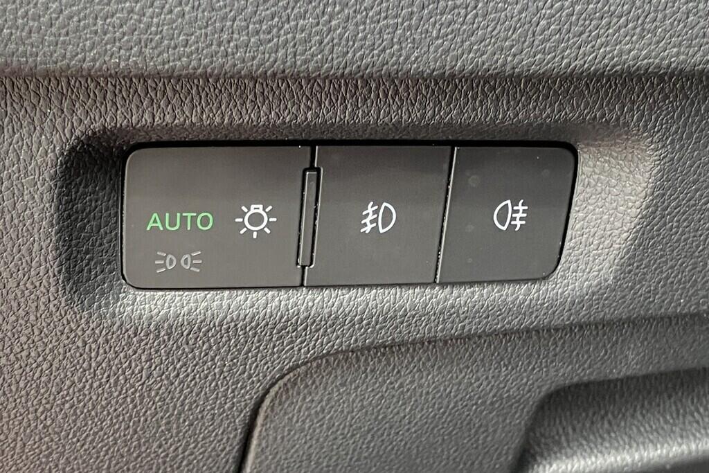 O119V06818_23.webp_OCTAVIA RS 2.0 TSI 180 kW automat