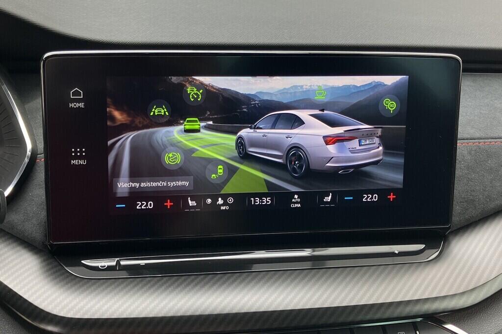 O119V06818_30.webp_OCTAVIA RS 2.0 TSI 180 kW automat