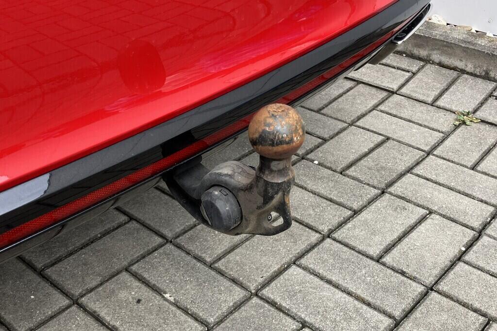 O119V06818_44.webp_OCTAVIA RS 2.0 TSI 180 kW automat