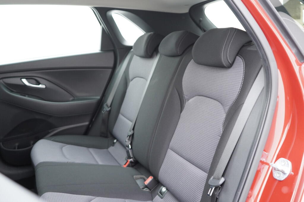 O119V06819_34.webp_I30 Family Comfort   88 kW automat, DPH