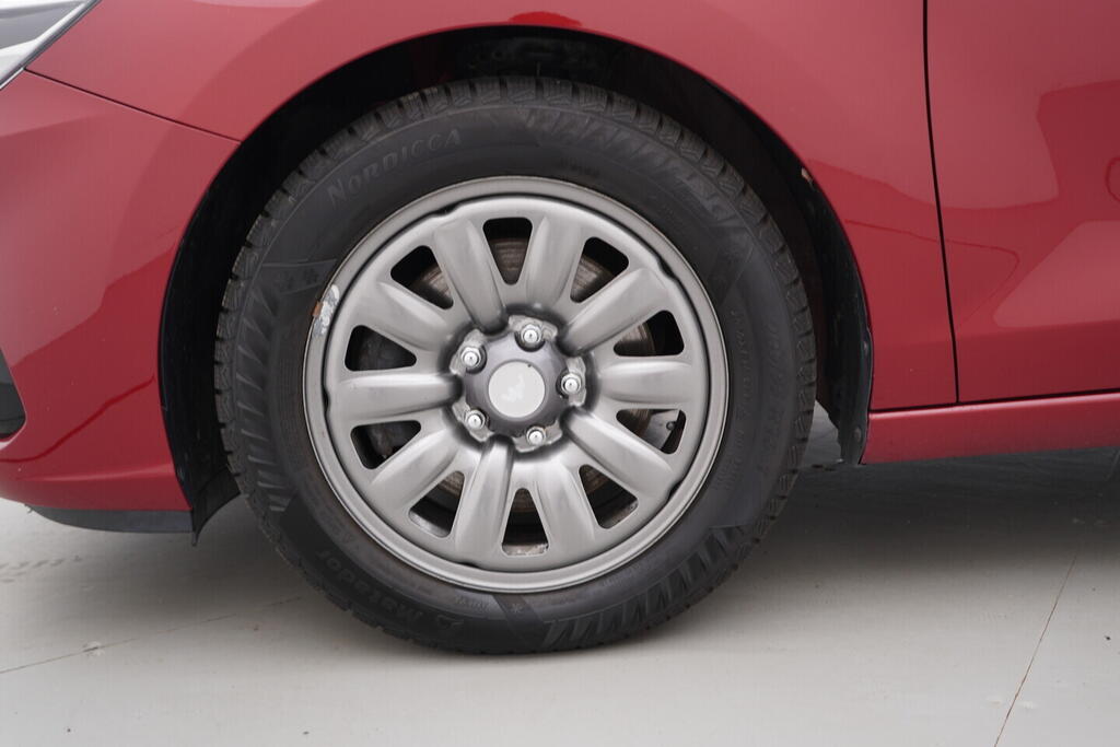 O119V06819_38.webp_I30 Family Comfort   88 kW automat, DPH