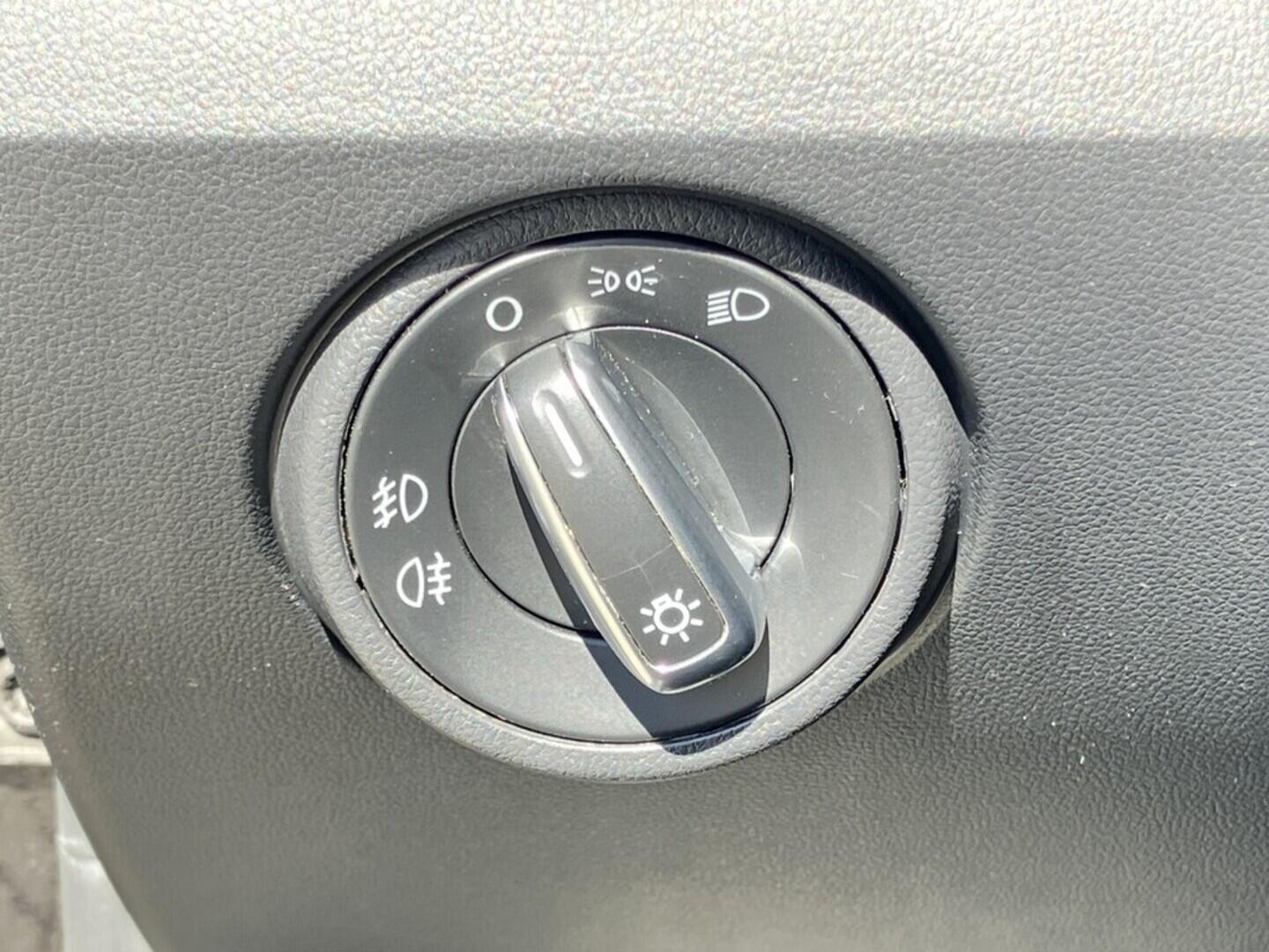 O119V06823_23.webp_UP!  1.0 MPI 55 kW automat
