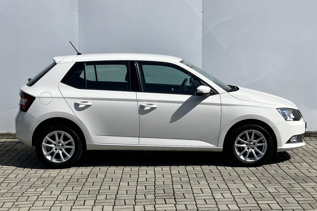 O119V06825_16.webp_FABIA Ambition 1.2 TSI 66 kW manuál