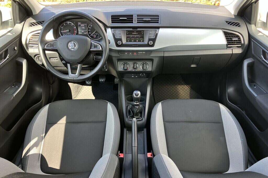 O119V06825_18.webp_FABIA Ambition 1.2 TSI 66 kW manuál