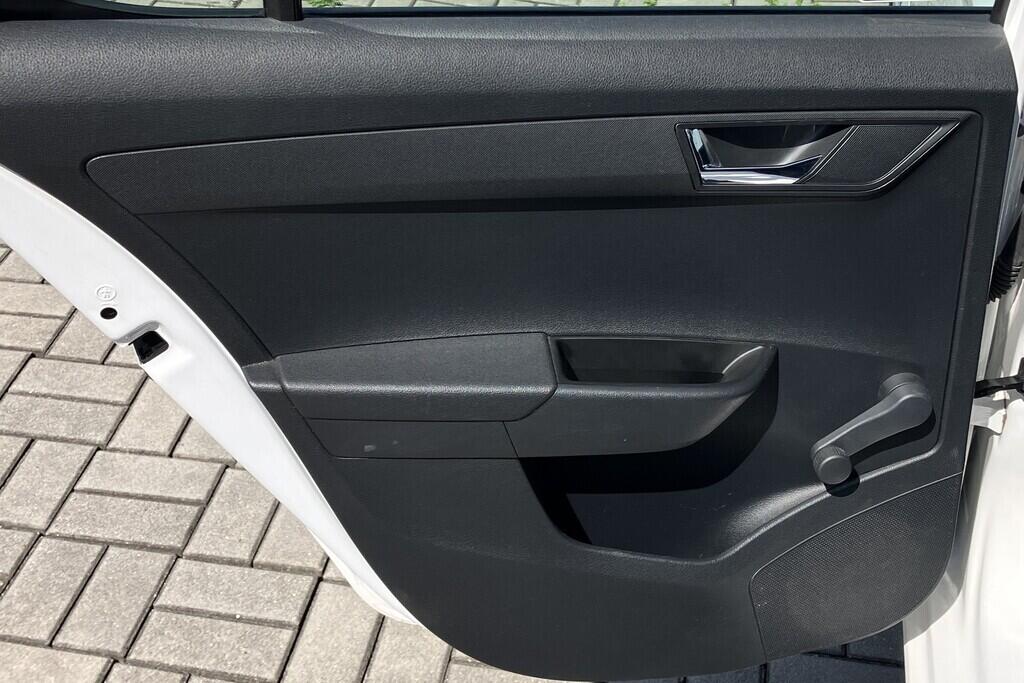 O119V06825_29.webp_FABIA Ambition 1.2 TSI 66 kW manuál