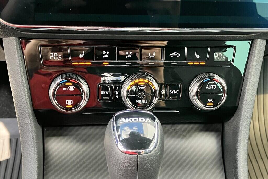 O119V06826_33.webp_SUPERB SportLine 2.0 TDI 147 kW automat, DPH