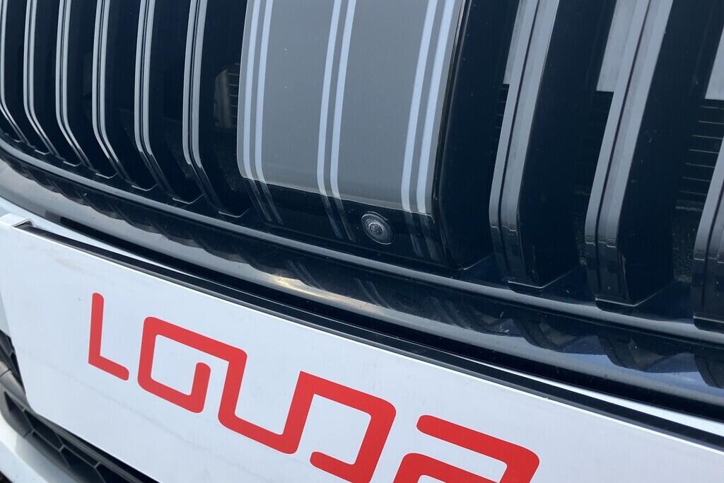 O119V06826_43.webp_SUPERB SportLine 2.0 TDI 147 kW automat, DPH